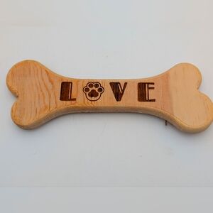 Small wall art piece. Pet Love.